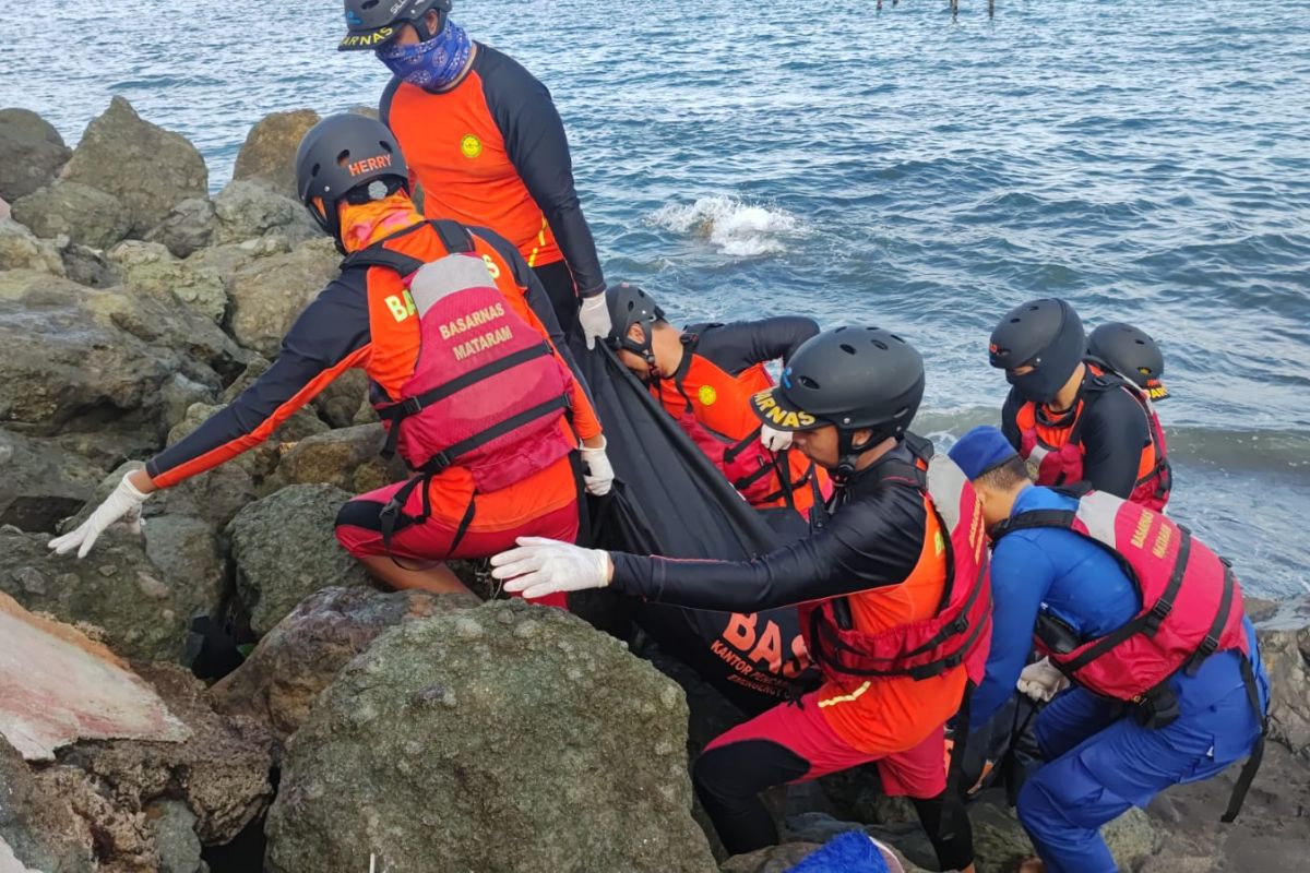 Tim SAR Berjuang Evakuasi ABK di Tengah Laut Lombok Usai Kecelakaan Kapal